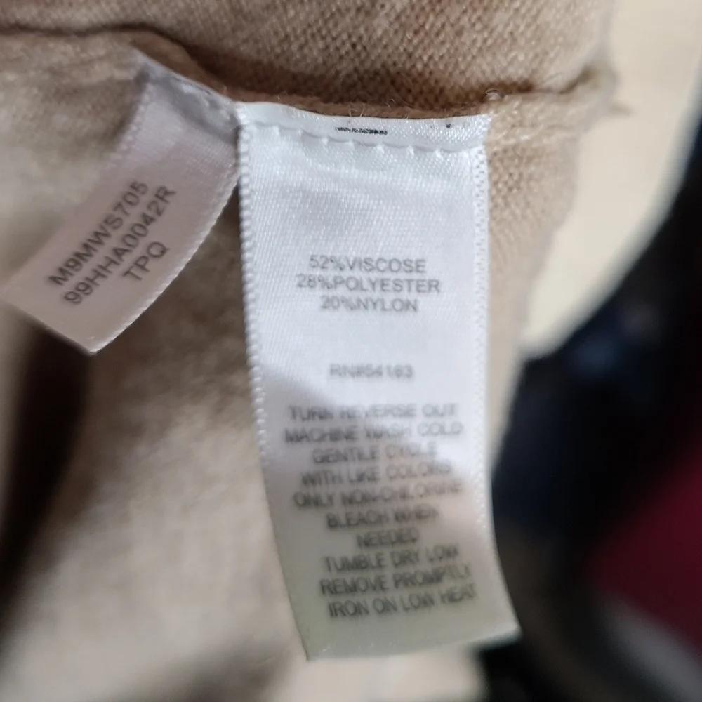 Andrew Marc Tan Sweater sz Small - Picture 9 of 10